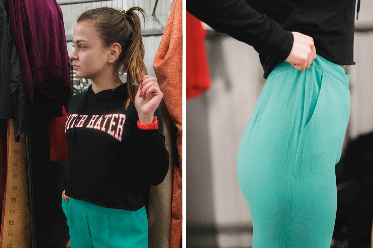 В 2019 году очень модным считают сочетание двух стилей: уличного и офисного