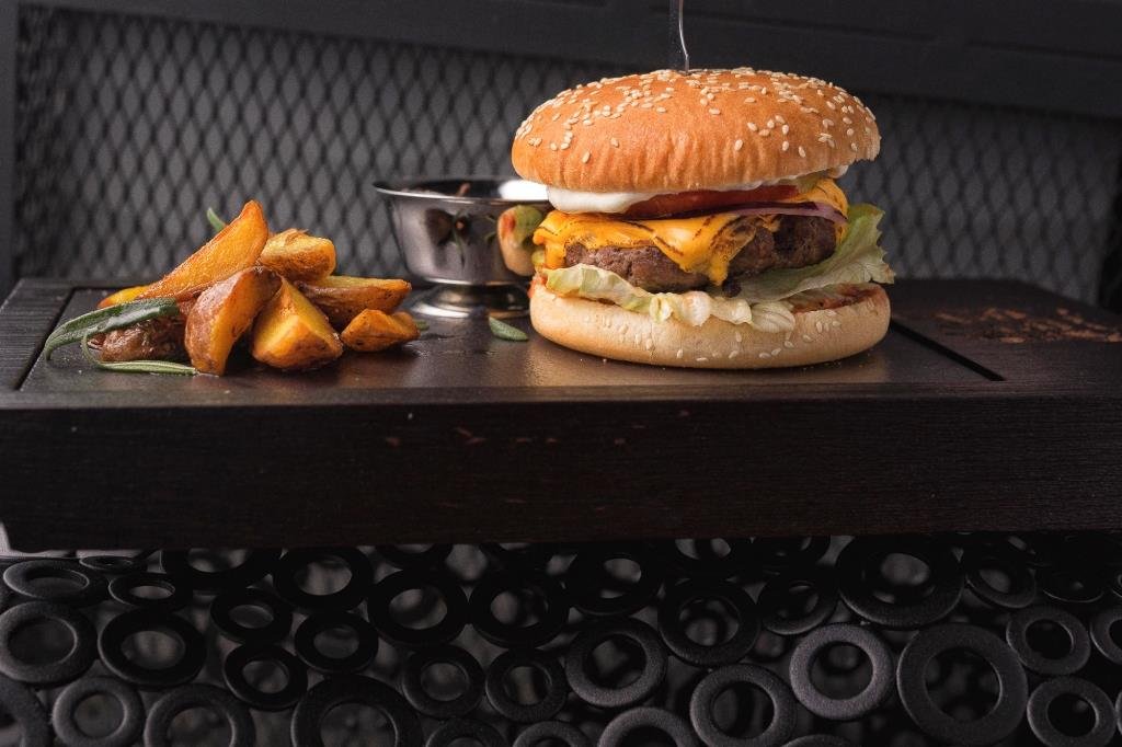 Разнообразие бургеров - это их изюминка! Разнообразие бургеров - это их изюминка!