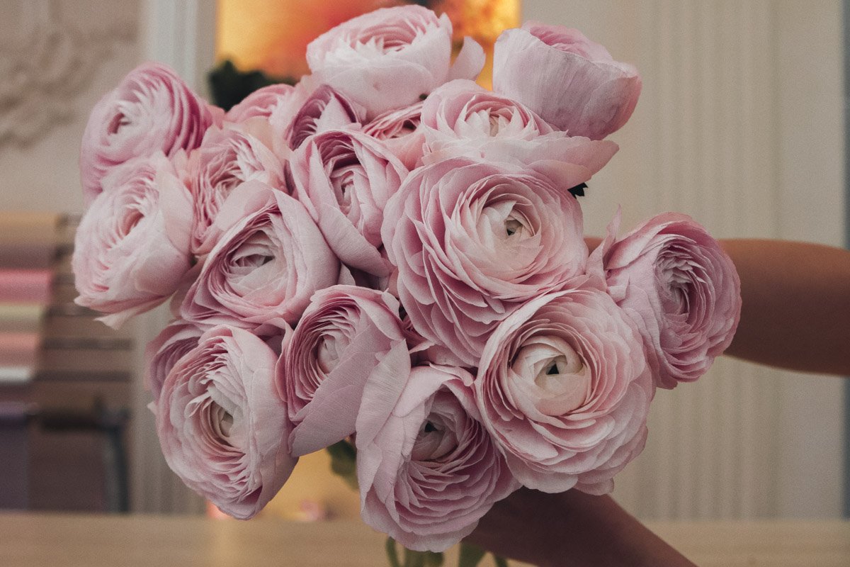 День святого Валентина уже наступил - а вместе с ним и самый жаркий день для цветочных магазинов