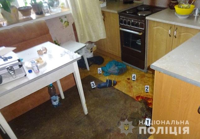 В Киеве женщина ударила ножом в грудь сожителя 