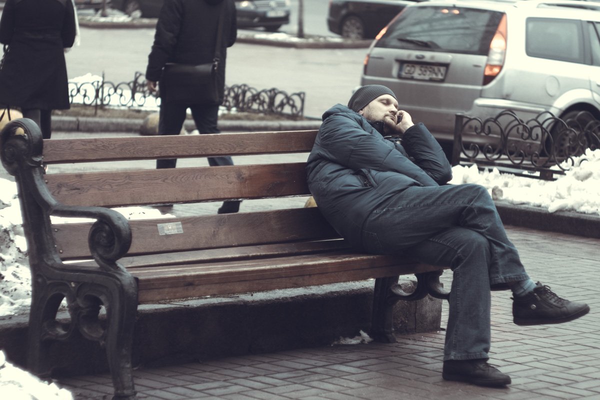 Да, мам, я поел. Нет, мам, мне не грустно. Нет, мама, не надо мне присылать валентинку, чтобы я не грустил! Да, мам, я поел. Нет, мам, мне не грустно. Нет, мама, не надо мне присылать валентинку, чтобы я не грустил!