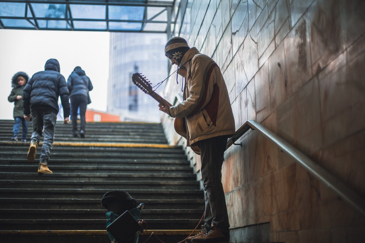 Не влюблен, так хоть сыграю для влюбленных Не влюблен, так хоть сыграю для влюбленных