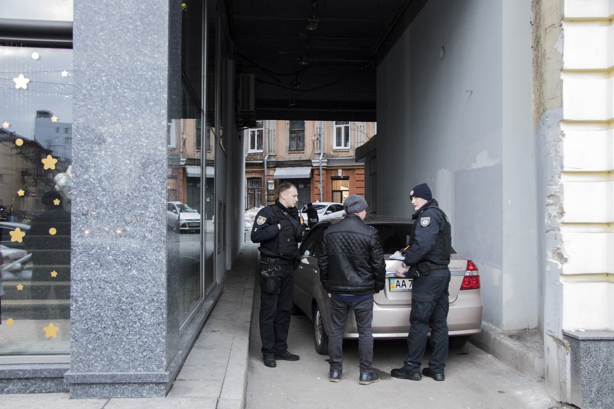 Инцидент произошел на улице Бассейная возле въезда во двор