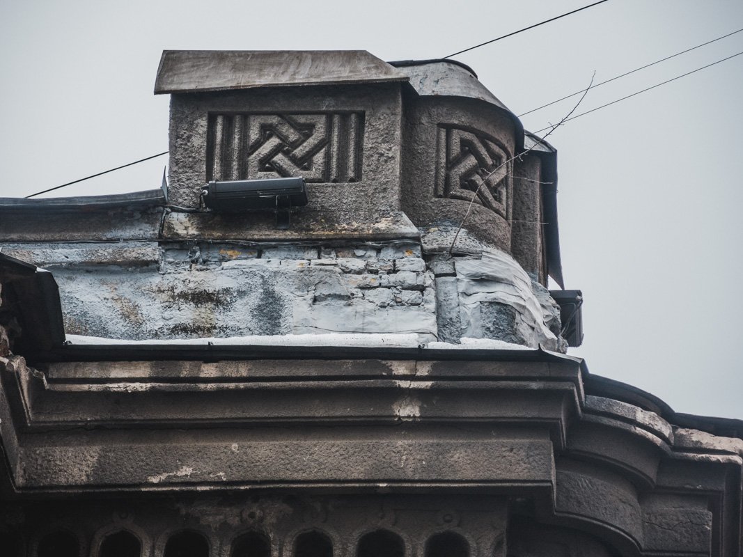 С 1926 здание передали в пользование просветительских учреждений, здесь был кинотеатр, а с 1981 года разместился Дом актера