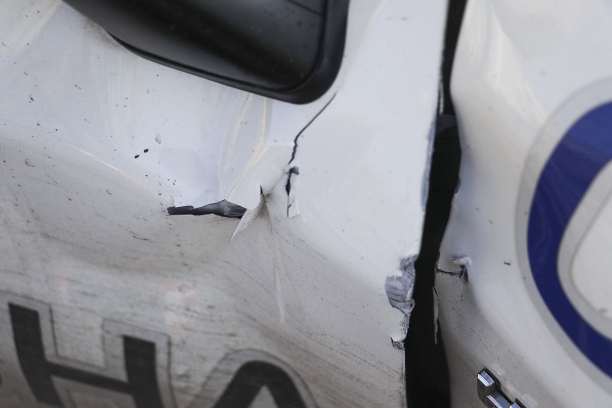 На заезде на Индустриальный мост автомобиль Toyota Prius патрульных полицейских столкнулся с Infinity