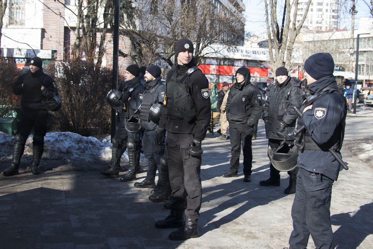 На месте дежурила полиция
