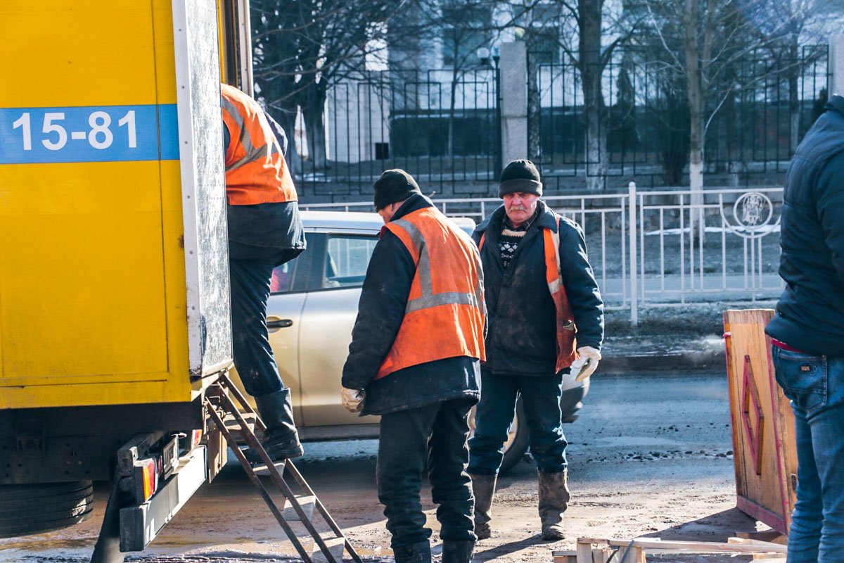 Аварийная служба Киевводоканала оперативно приступила к ликвидации повреждений