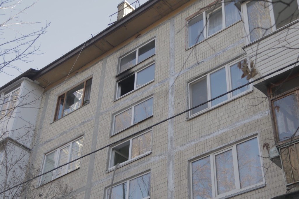 Горела двухкомнатная на пятом этаже в пятиэтажном доме. Горела двухкомнатная на пятом этаже в пятиэтажном доме.