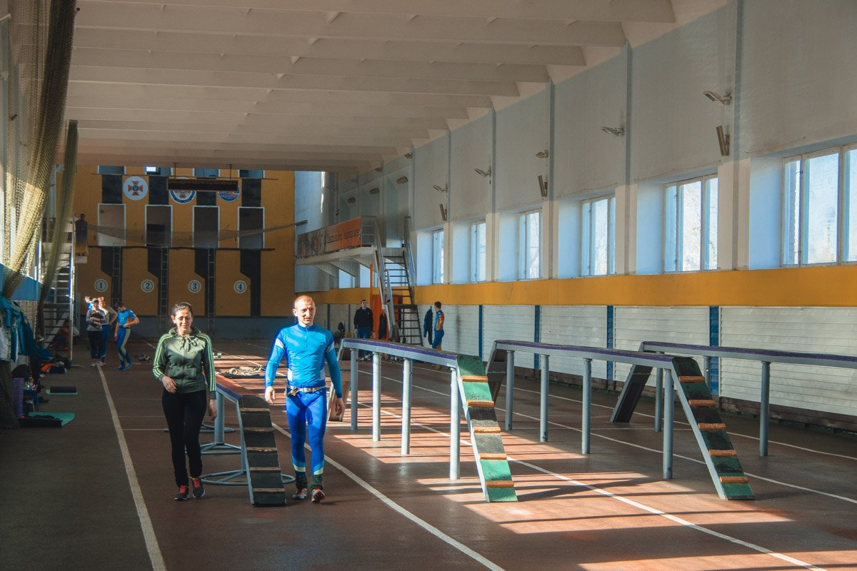 Тут готовятся атлеты, которые занимаются пожарно-прикладным спортом Тут готовятся атлеты, которые занимаются пожарно-прикладным спортом