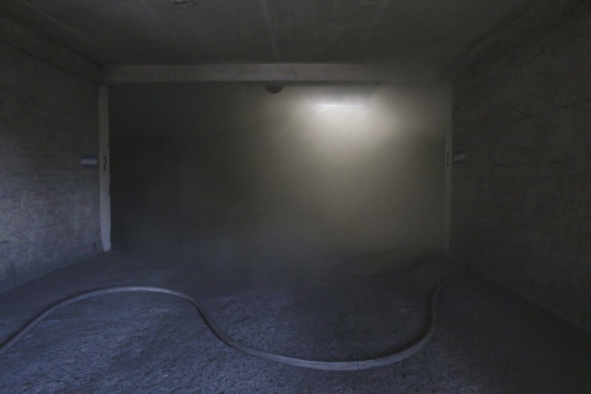 Вроде и пожар пустяковый, но дальше без аппарата дышать не возможно Вроде и пожар пустяковый, но дальше без аппарата дышать не возможно