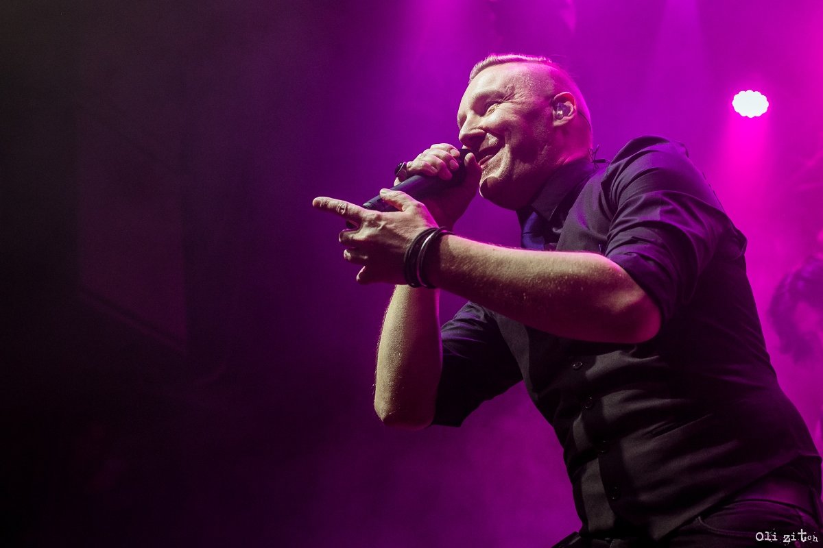 В Киеве "поэты" отказались от привычных ярких образов В Киеве "поэты" отказались от привычных ярких образов