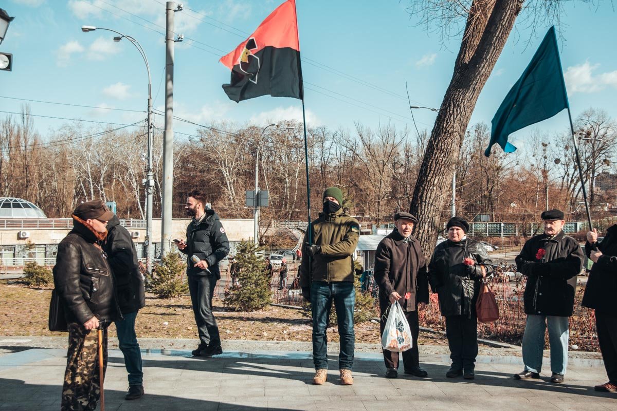 На мероприятии было много украинской и националистической символики На мероприятии было много украинской и националистической символики