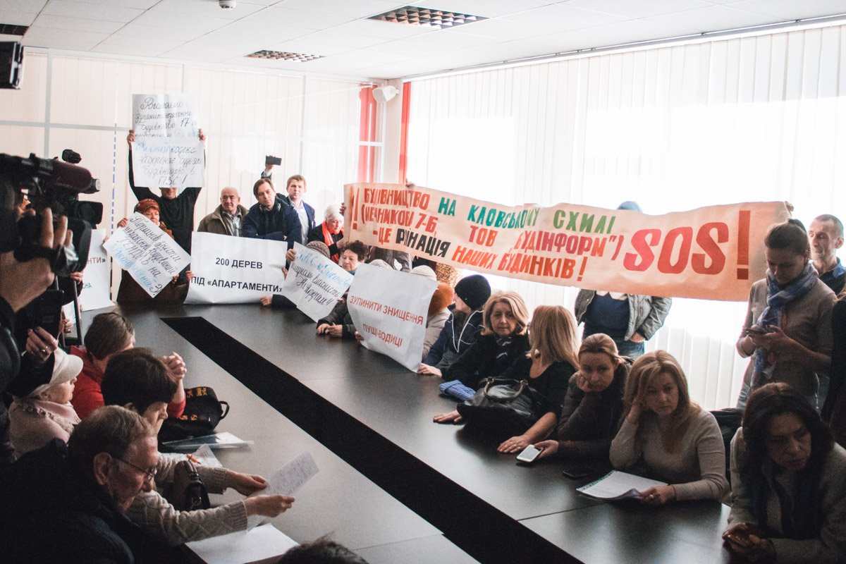 Основная претензия со стороны активистов - затягивание специалистами ГАСИ проверок и инспекций по спорным стройкам Основная претензия со стороны активистов - затягивание специалистами ГАСИ проверок и инспекций по спорным стройкам