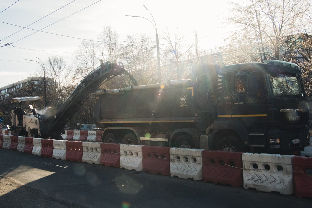 Работы, которые работники "Киевавтодора" выполнят сейчас, помогут выйти на финальный этап ремонта уже к апрелю-маю