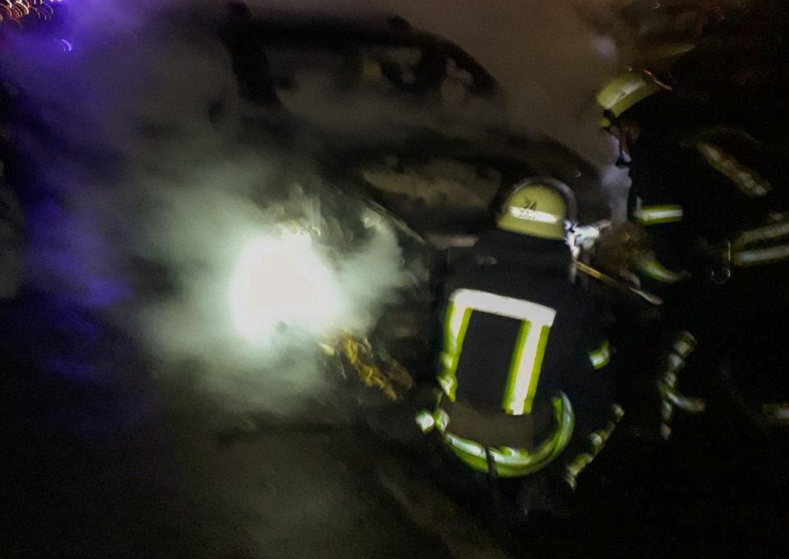 К месту оперативно прибыли пожарные и приступили к ликвидации возгорания К месту оперативно прибыли пожарные и приступили к ликвидации возгорания