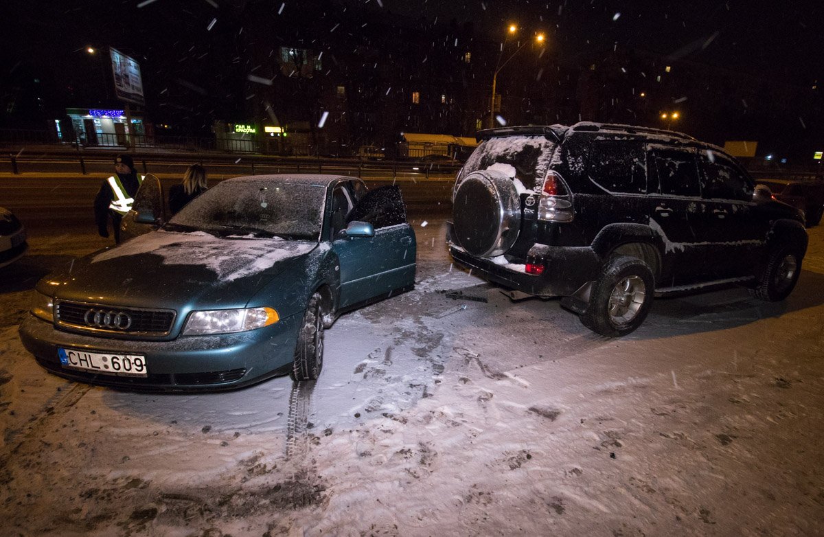 Предварительно, легковушку занесло на скользкой дороге