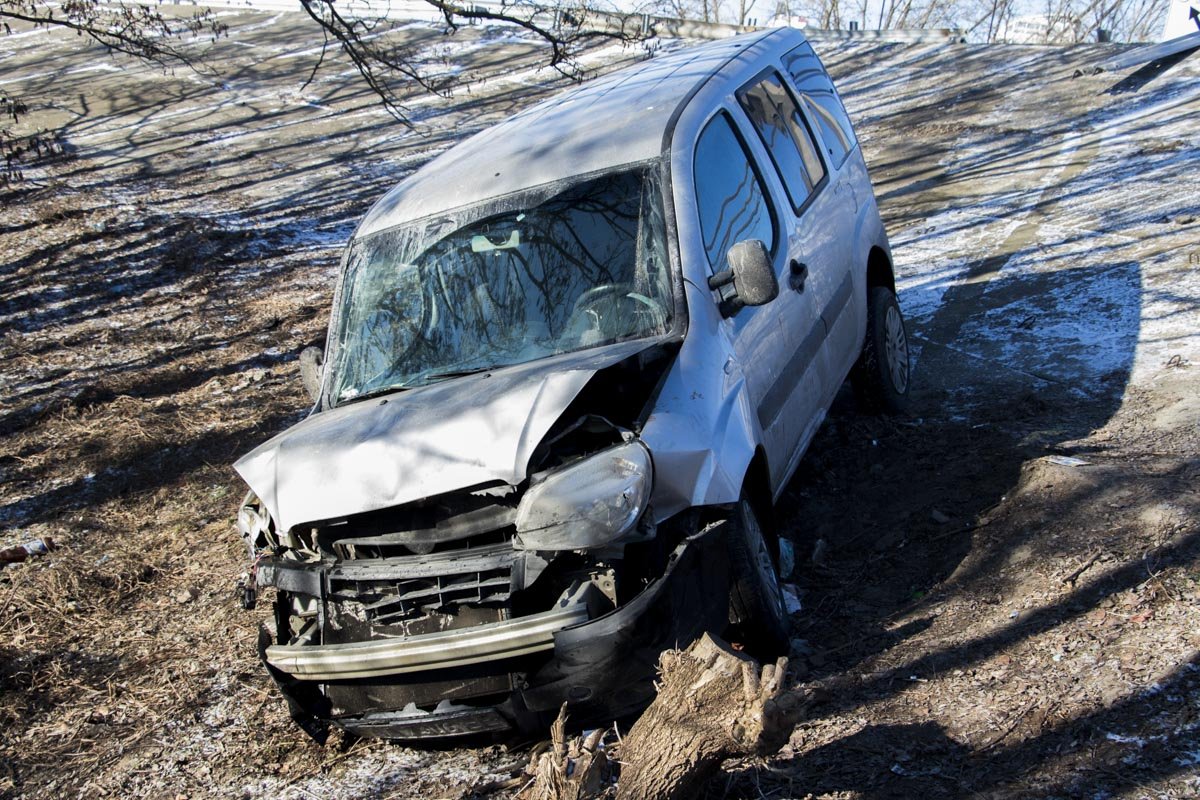 Двое пассажиров серьезно не пострадали Двое пассажиров серьезно не пострадали