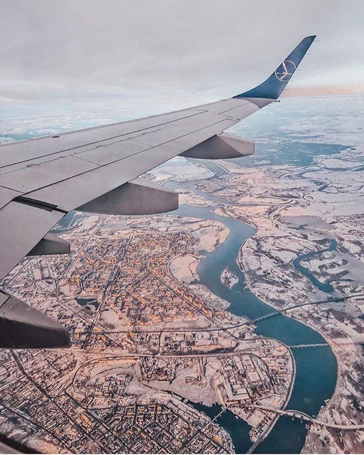 С высоты Киев как игрушечный. Фото: @oh_krat