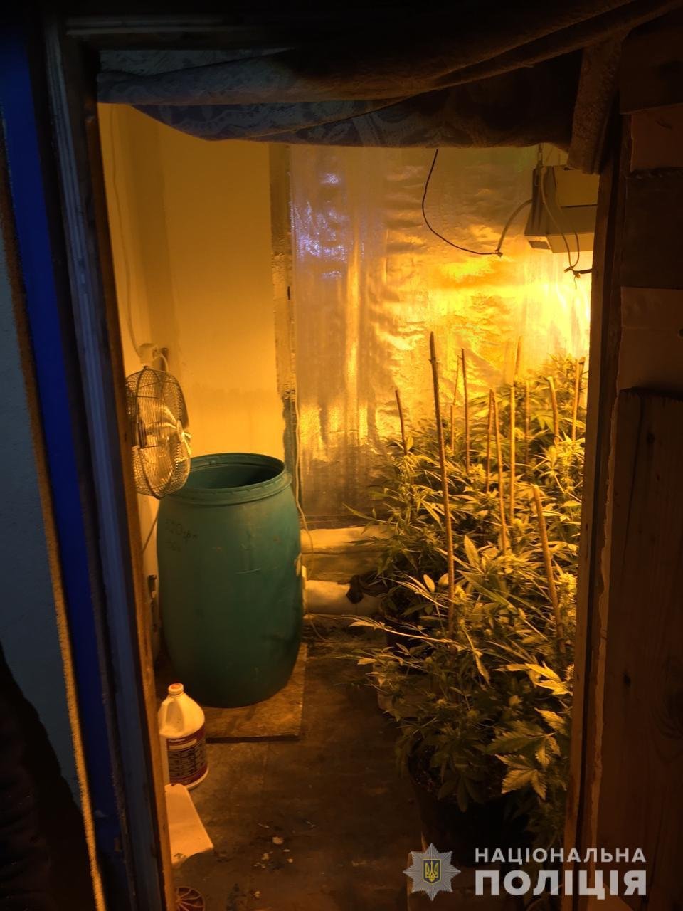 В городе Ирпень (Киевская область) 54-летний мужчина оборудовал у себя дома нарколабораторию