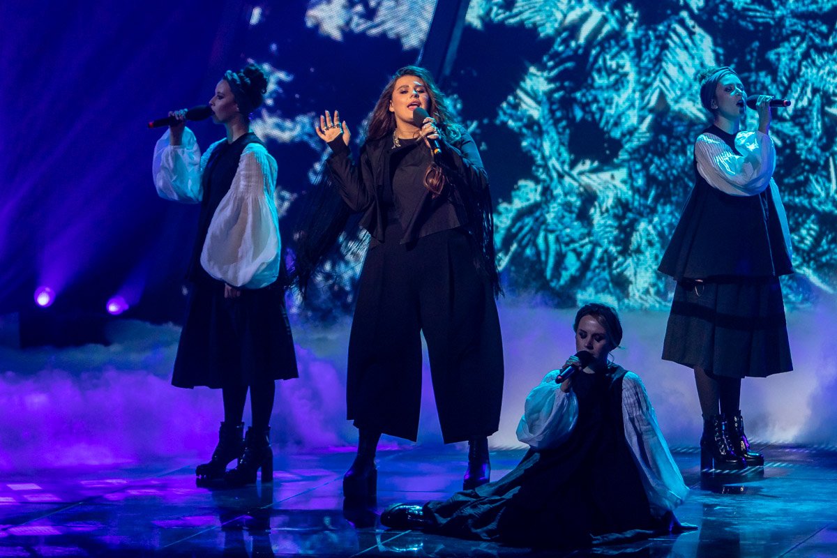 Выступление KAZKA оценили, но сказали, что надо поработать над волнением