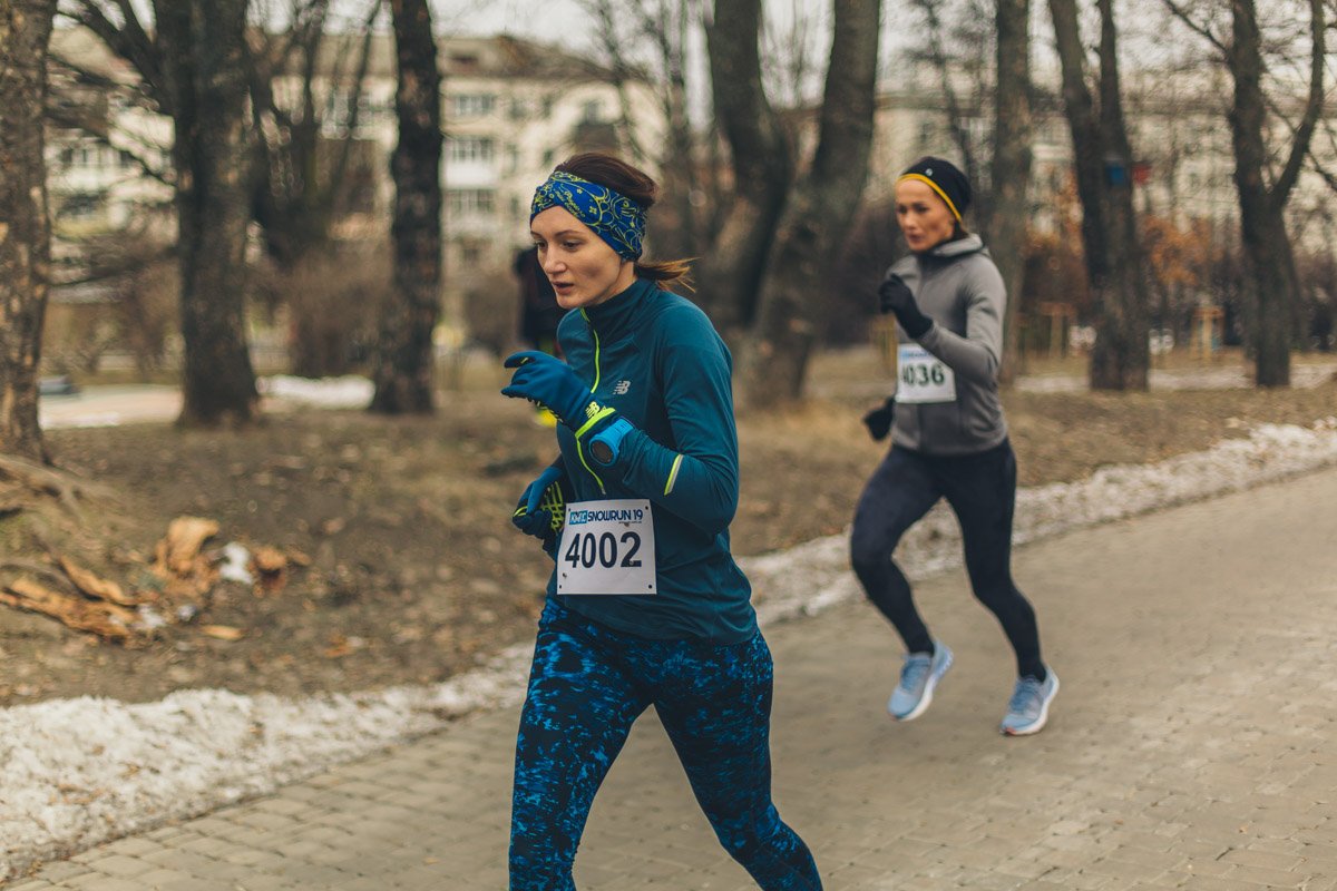 Девушкам построили маршрут длинной в 4000 метров, а мужчинам - 8000 Девушкам построили маршрут длинной в 4000 метров, а мужчинам - 8000