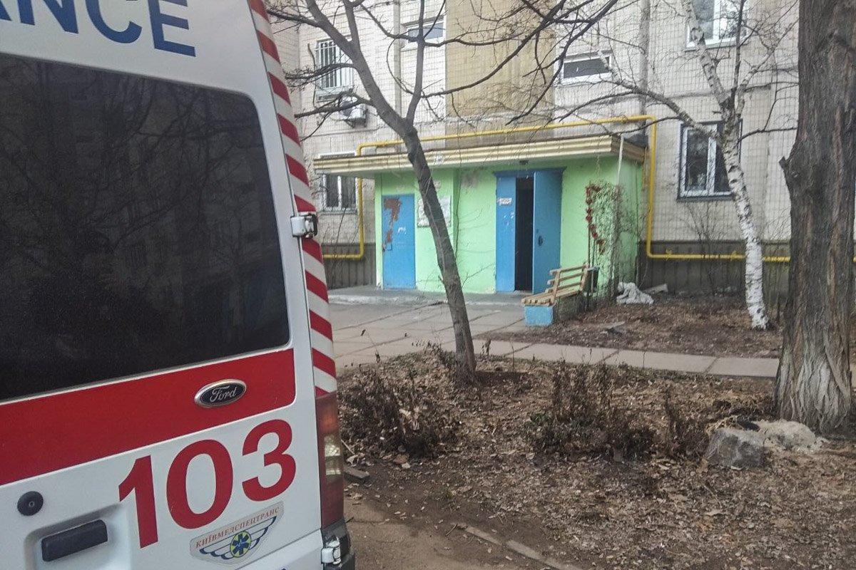 К сожалению, прибывшим на место медикам оставалось только констатировать смерть