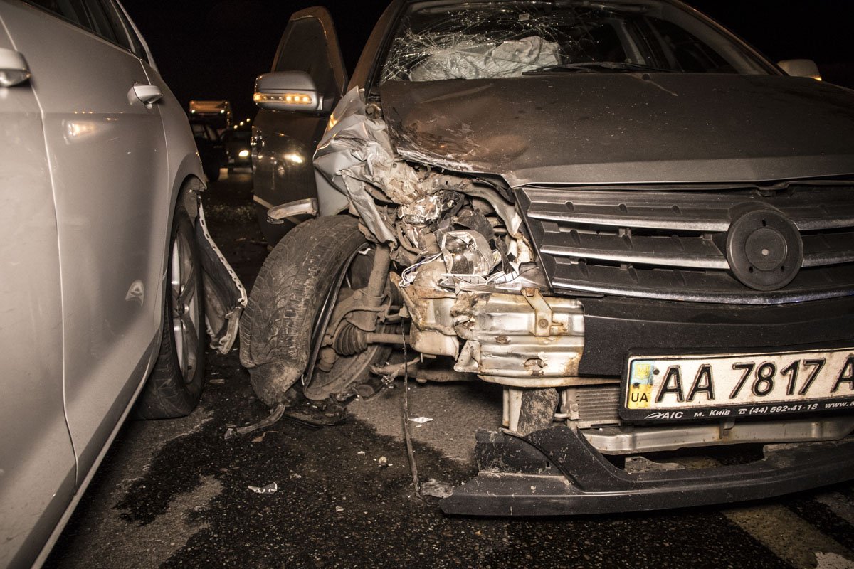 К сожалению, в результате этого столкновения травму получила четырехлетняя дочь водителя Geely