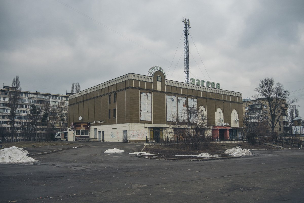 Сейчас здание находится в заброшенном состоянии и требует ремонта Сейчас здание находится в заброшенном состоянии и требует ремонта