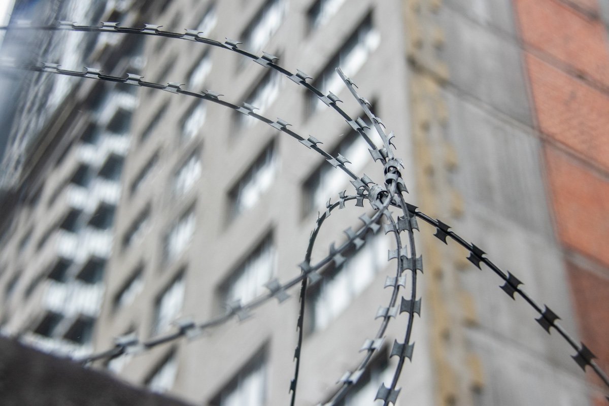 Тело погибшего спасатели КАРС доставали при помощи альпинистского снаряжения