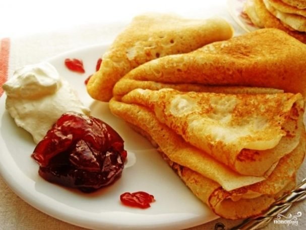 Блины, приготовленные на газированной воде по этому простому рецепту, долго остаются свежими и мягкими