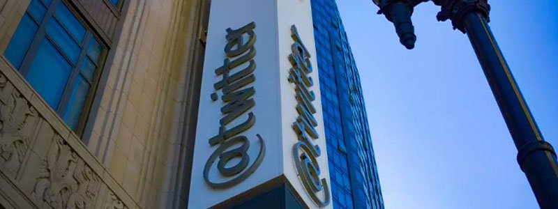 BlackBerry обвиняет Twitter в нарушении патента BlackBerry обвиняет Twitter в нарушении патента