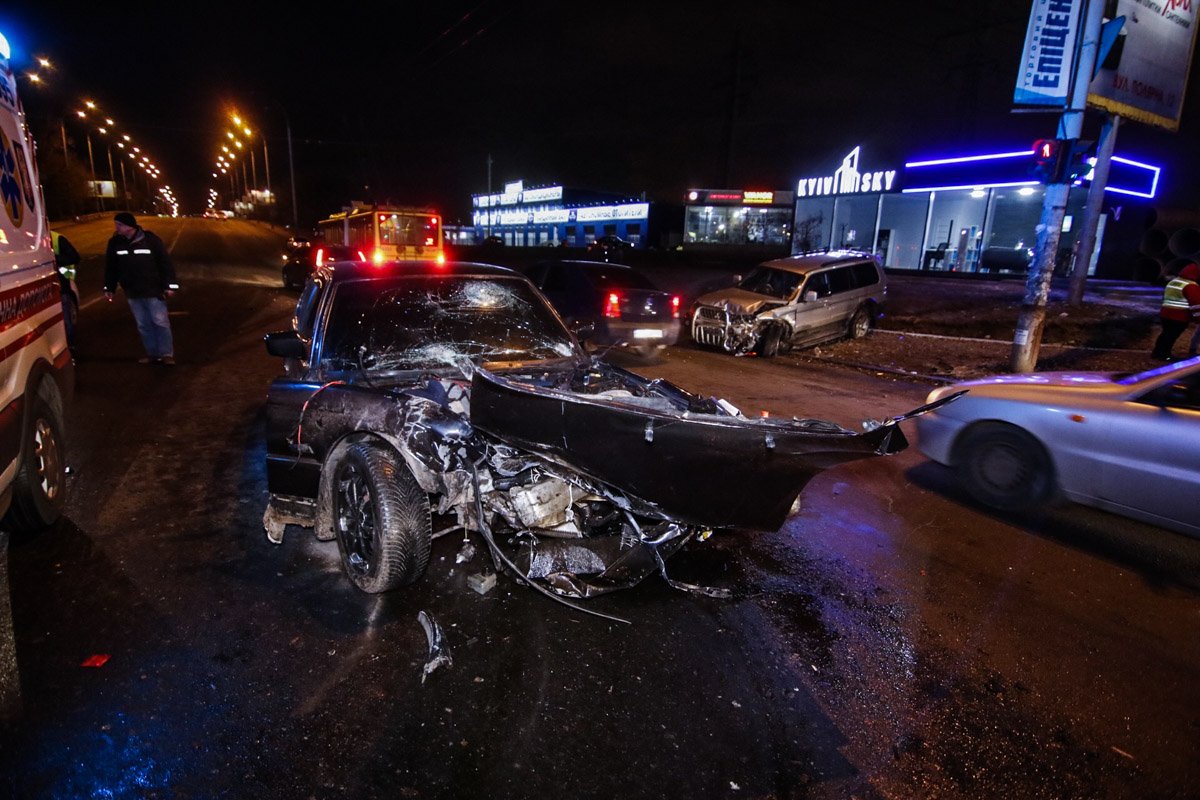 В Оболонском районе Киева на пересечении улиц Полярной и Семьи Кульженко произошло ДТП с пострадавшими