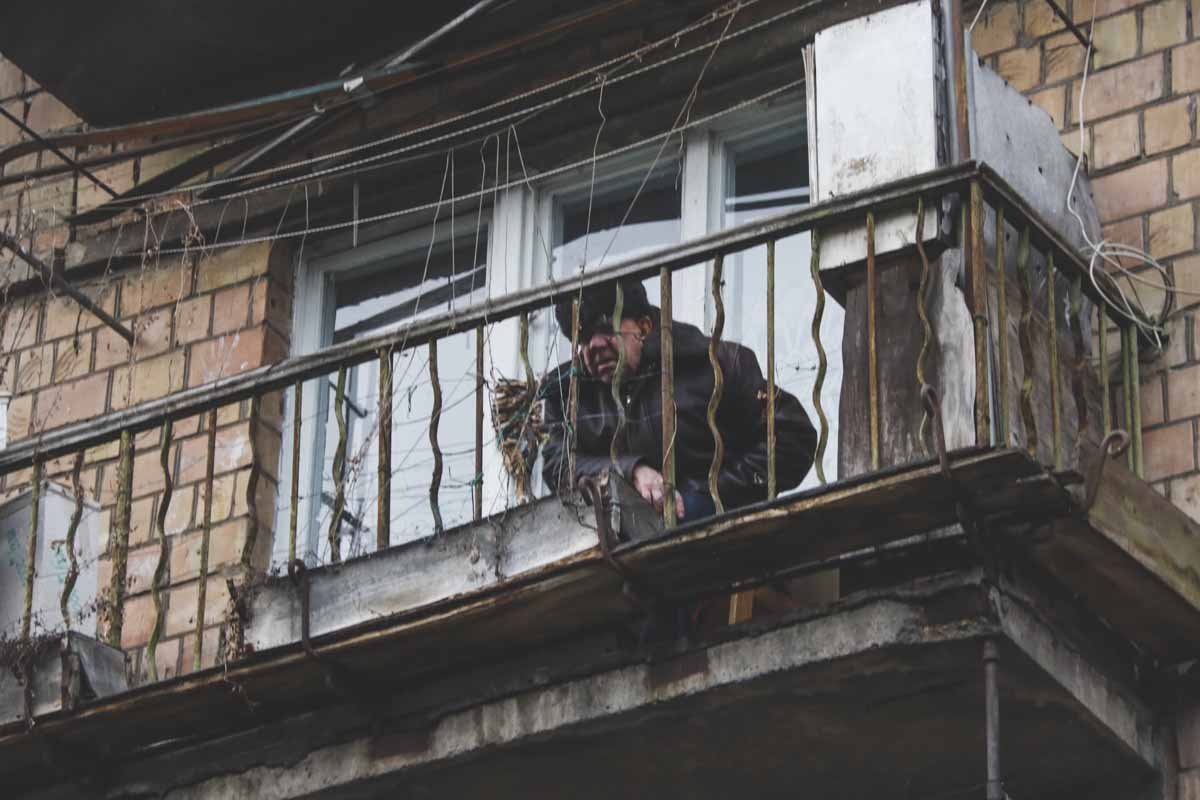 Гранату на дверях увидели соседи