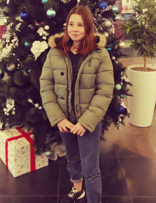 В Киеве третью неделю не могут найти 14-летнюю девочку В Киеве третью неделю не могут найти 14-летнюю девочку