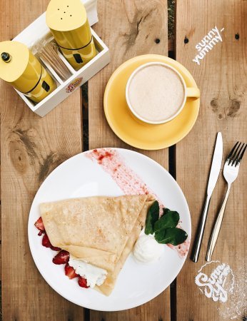 Блинная "Sunny-yummy" порадует вас большим ассортиментом вкусных блинов 