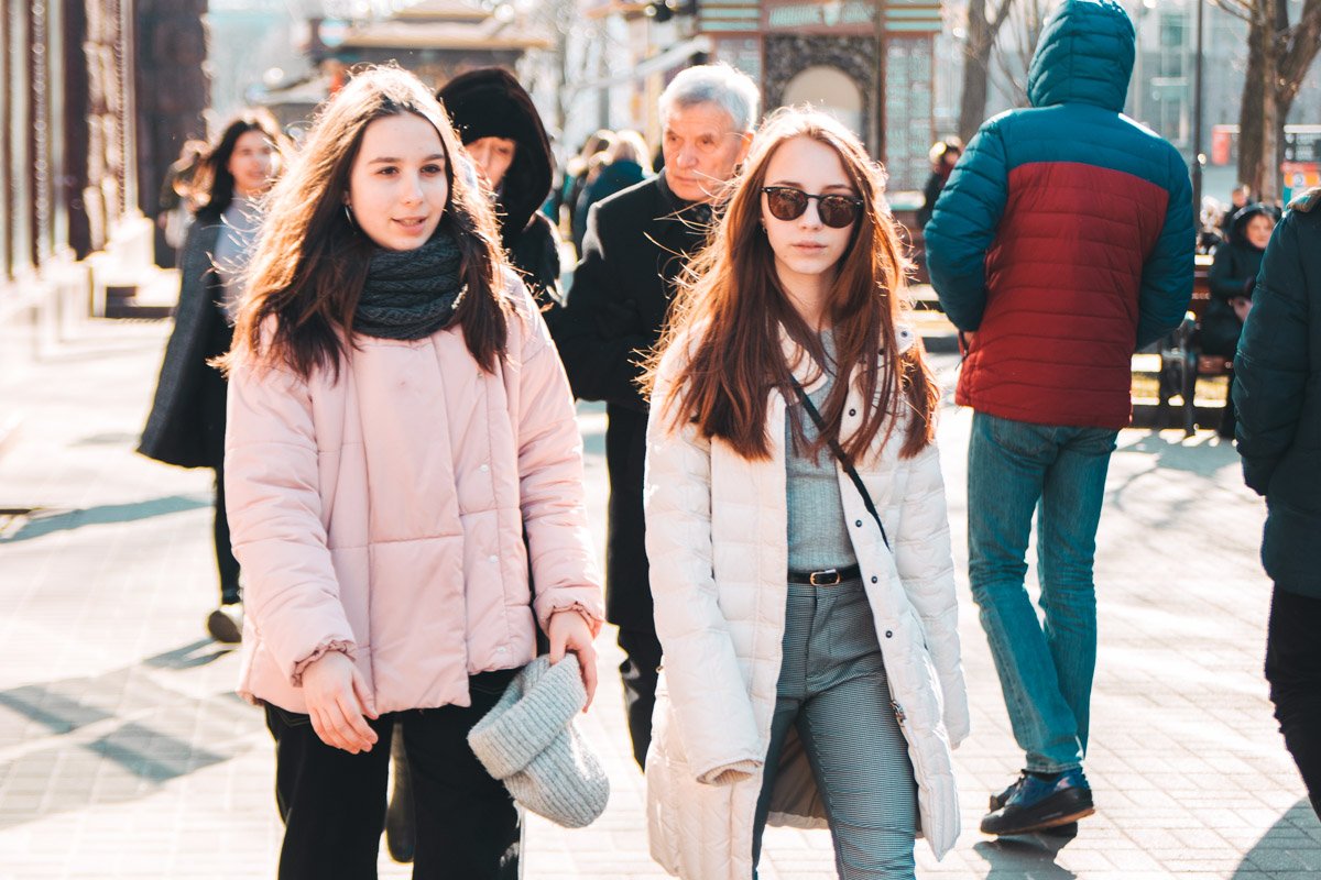 Долой шапки