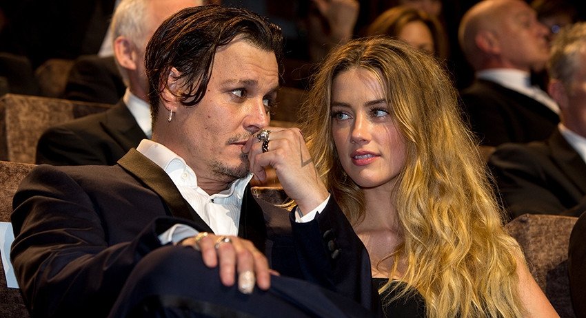 Актер Джонни Депп подал иск о клевете к своей бывшей жене, актрисе Эмбер Херд Актер Джонни Депп подал иск о клевете к своей бывшей жене, актрисе Эмбер Херд