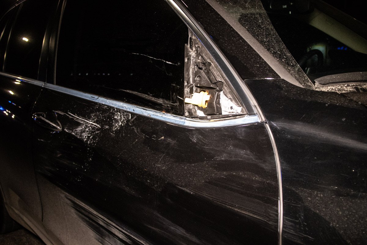 За рулем внедорожника была девушка