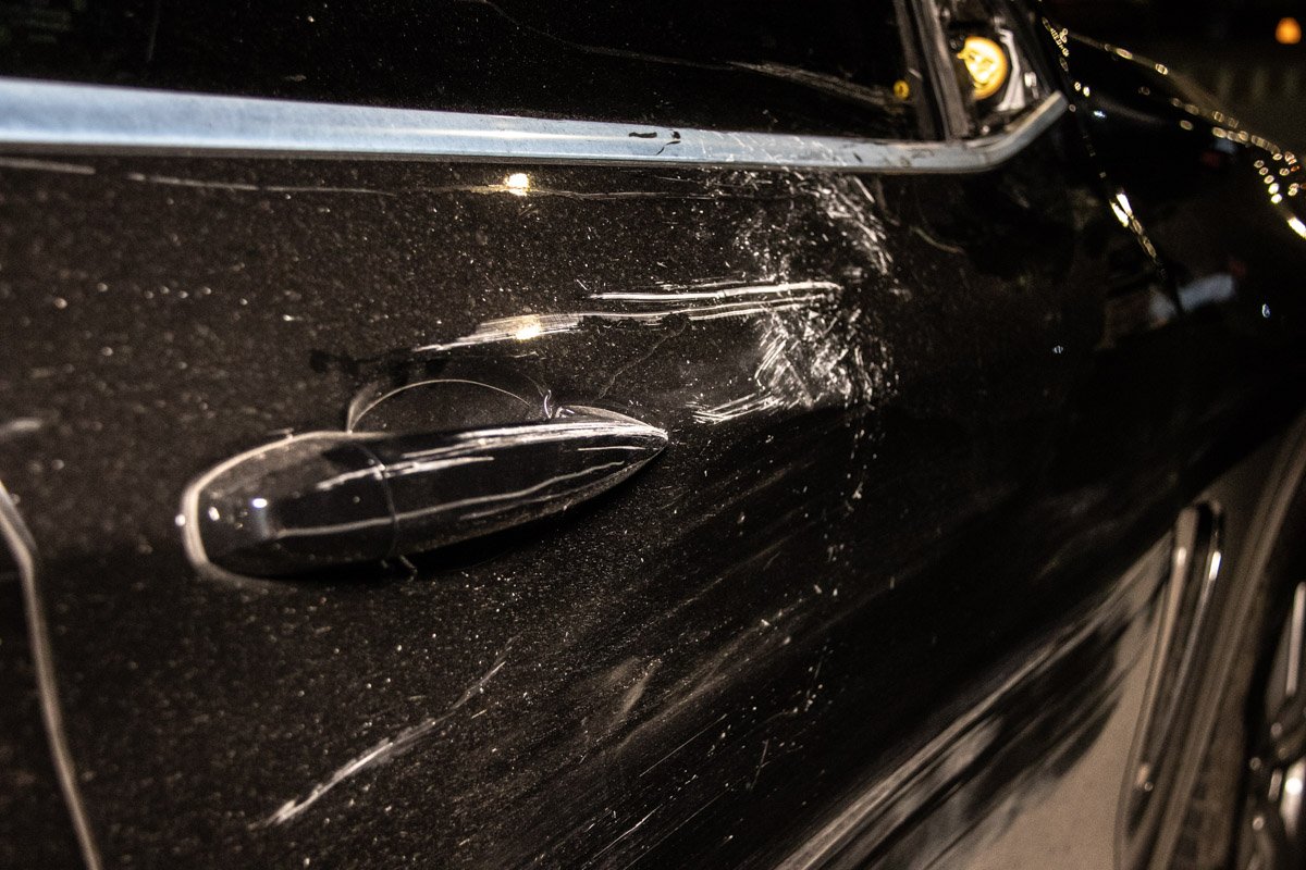 Пешеход перебегал дорогу в неположенном для этого месте