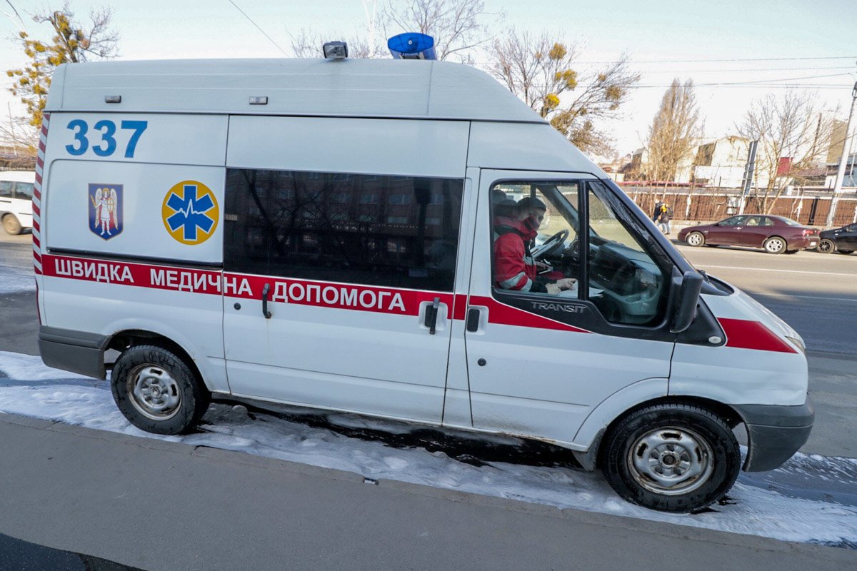 У одного из них обгорела куртка 