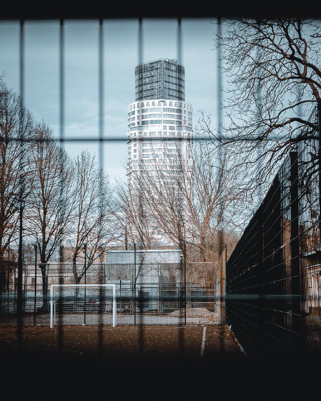 Это мог бы быть Лос-Анджелес, но это любимый Киев. Фото: @zhukevych Это мог бы быть Лос-Анджелес, но это любимый Киев. Фото: @zhukevych