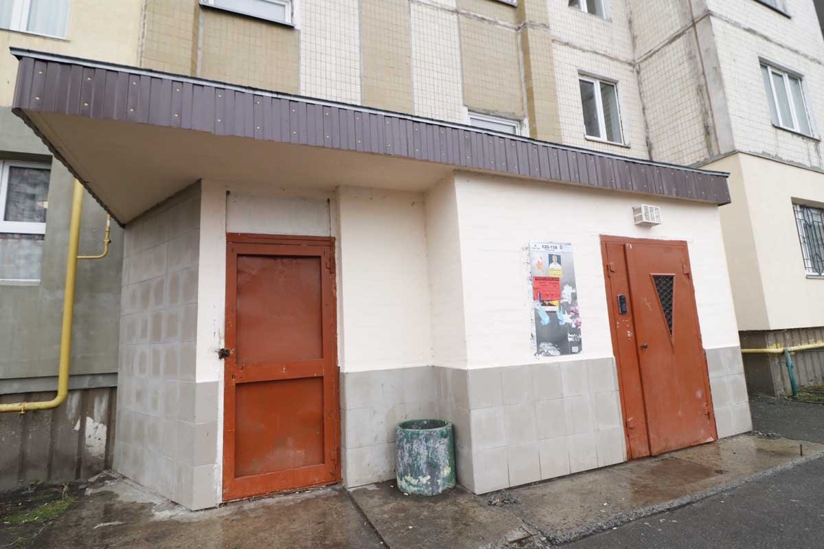  4 марта в Киеве по адресу улица Милославская, 31 обнаружили труп мужчины