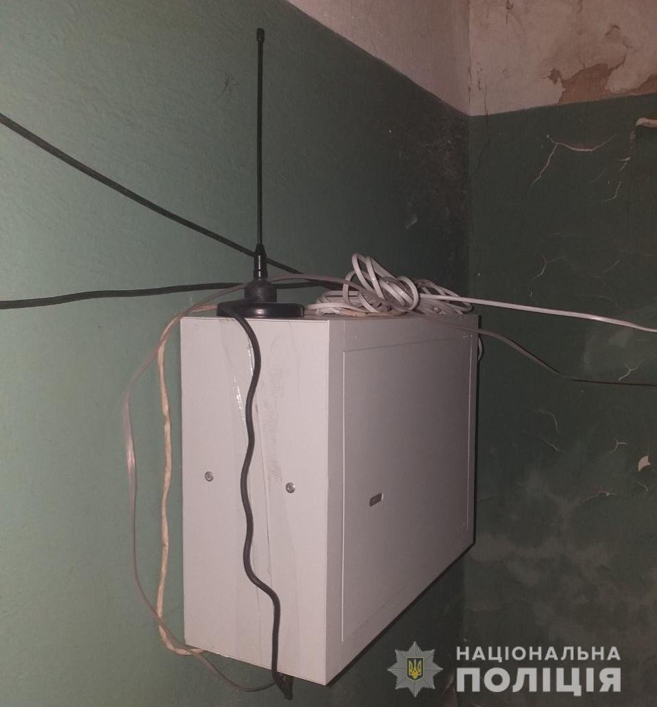 В Киеве рядом с офисом Зеленского нашли подозрительное оборудование 2