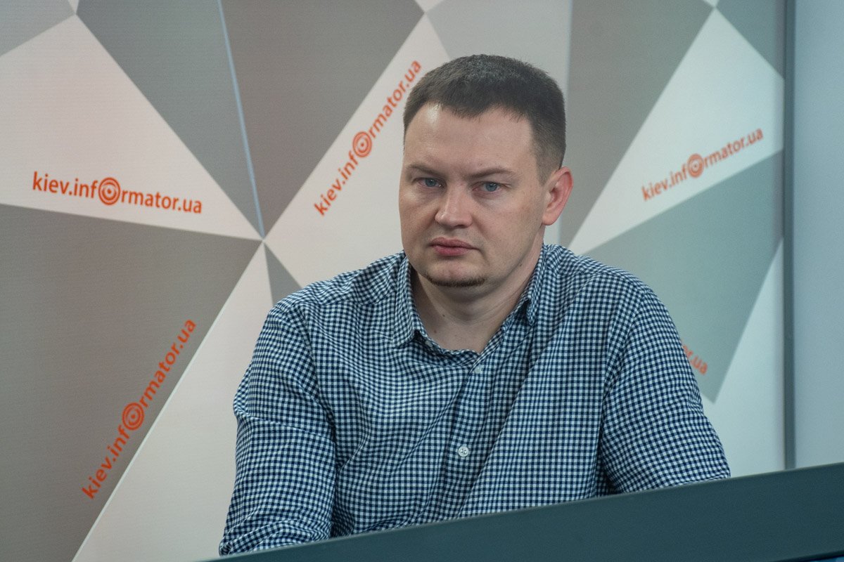 Он рассказал о том, как покупать качественную одежду по приемлемым ценам