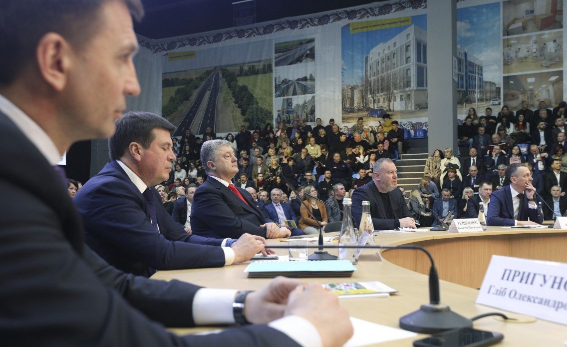 В планах команды Порошенко в Днепропетровской области еще сотни проектов В планах команды Порошенко в Днепропетровской области еще сотни проектов