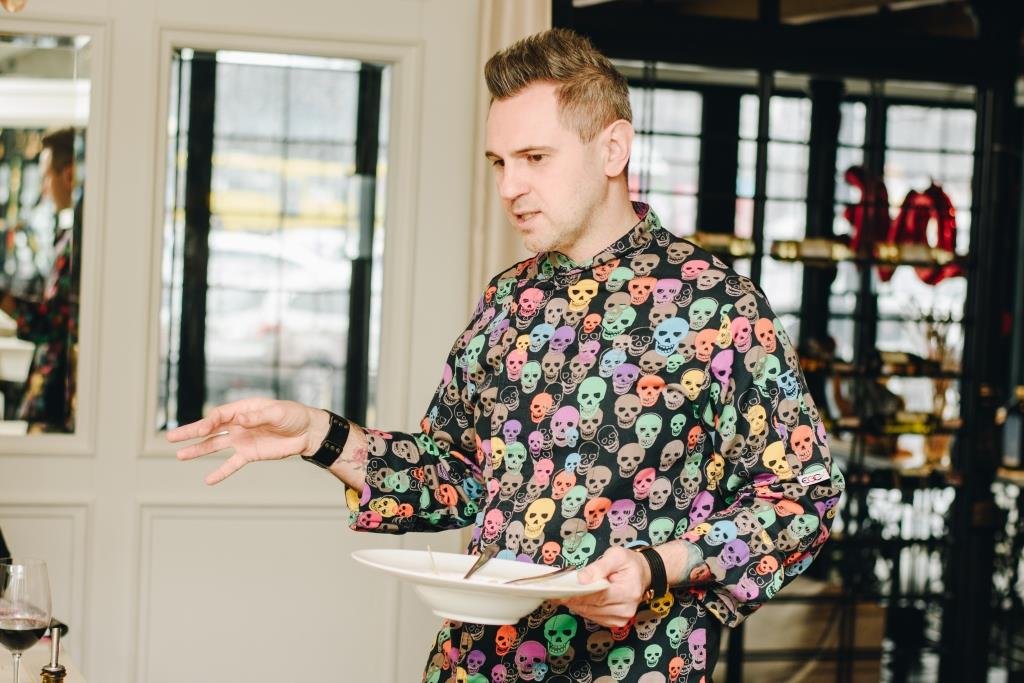 Юрий Ковриженко признается, что работая над новым меню, он мечтал накормить всю Украину