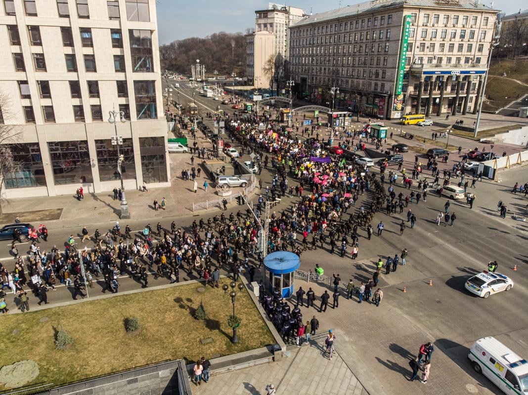 Марш на Майдане Независимости и Крещатике