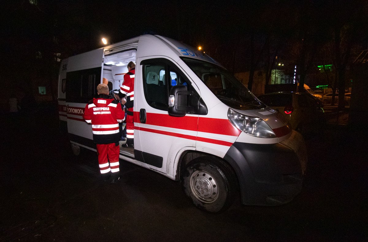 Мужчину из Range Rover осмотрели медики, но госпитализация не потребовалась Мужчину из Range Rover осмотрели медики, но госпитализация не потребовалась