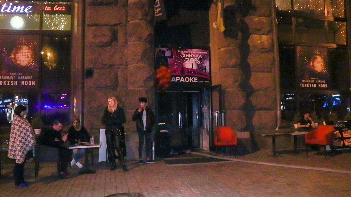 Горел караоке-бар Turkish Moon Горел караоке-бар Turkish Moon