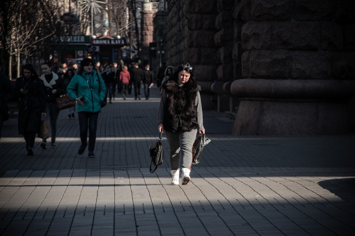 Если в субботу после праздника приходится куда-то идти по работе - ни вчерашние цветы и теплые слова, ни яркое солцне не спасут от такого выражения лица Если в субботу после праздника приходится куда-то идти по работе - ни вчерашние цветы и теплые слова, ни яркое солцне не спасут от такого выражения лица
